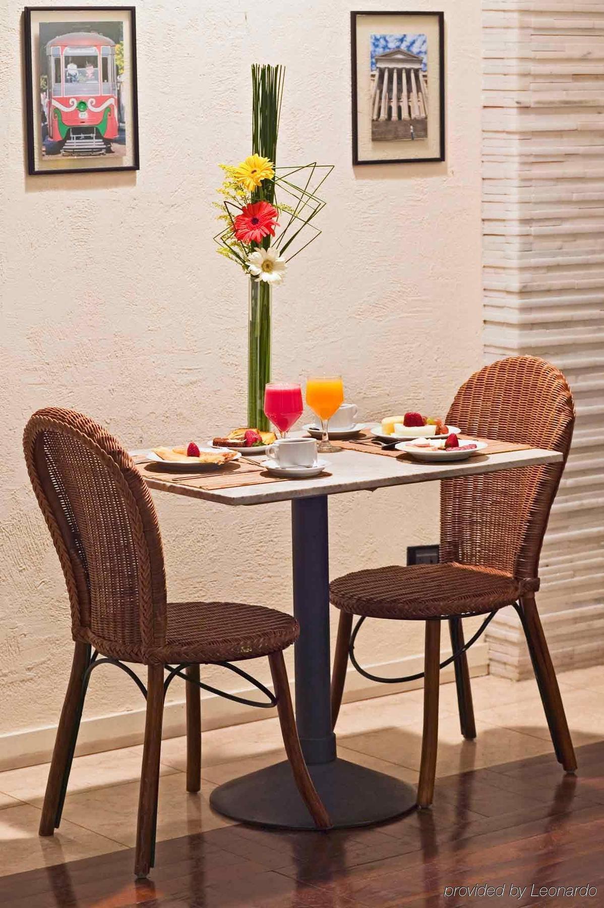Mercure Curitiba Centro Ресторан фото
